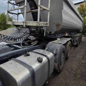 foto 42t/29m3 Kipp-auflieger wanne dumper MEILLER KISA3 hardox Segel