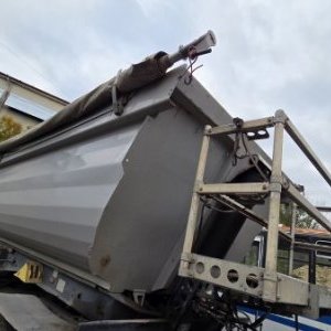 foto 42t/29m3 Kipp-auflieger wanne dumper MEILLER KISA3 hardox Segel