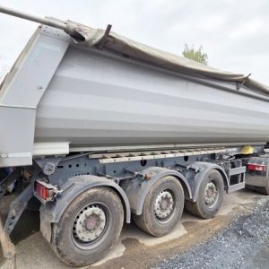 foto 42t/29m3 Kipp-auflieger wanne dumper MEILLER KISA3 hardox Segel